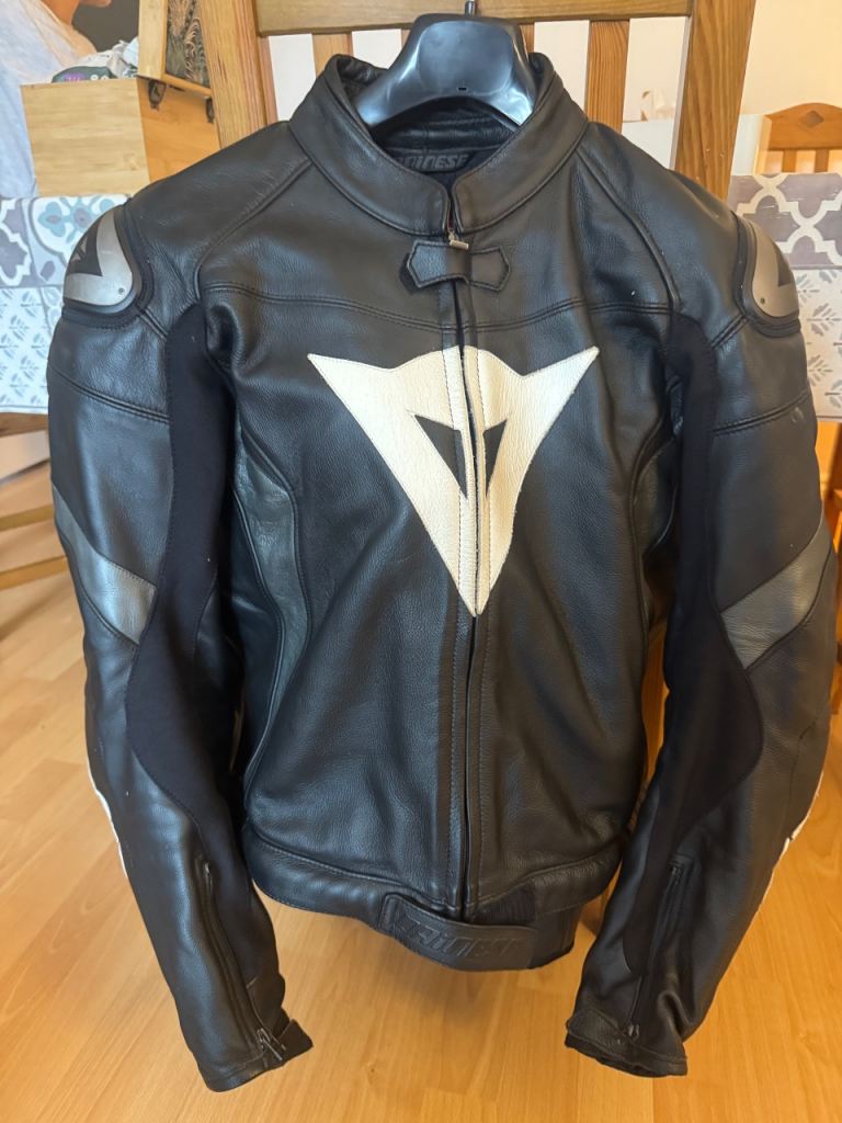 Dainese 2 piece leathers 