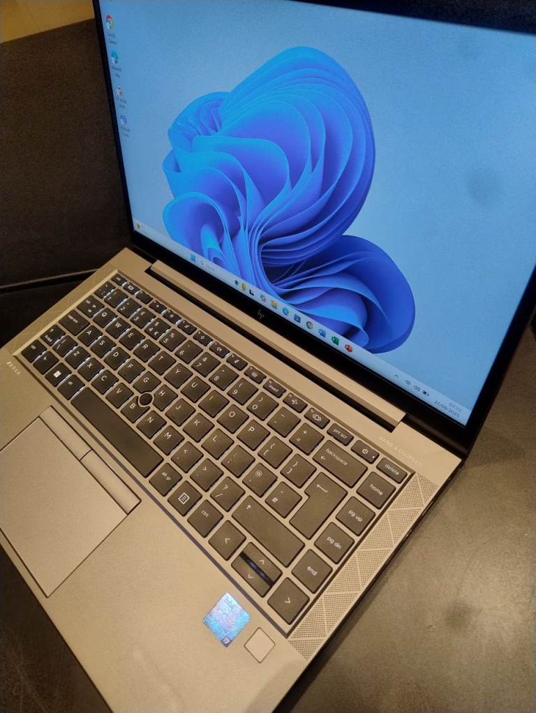 Super Powerful HP Firefly 14 Laptop - Core i7-11th gen 16GB 512GB SSD NVidia  Graphics 4GB VRAM 