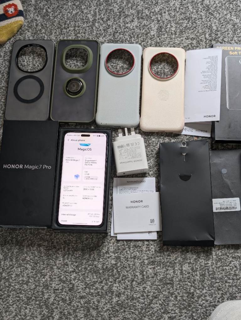 Honor magic 7 pro 💙 12/512G unlocked dual SIM card in a very good condition 