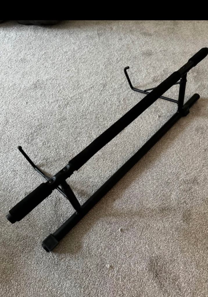 Sturdy Pull up Bar