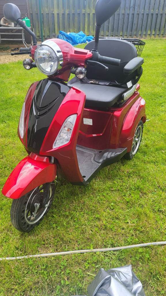 image for Large mobility scooter ZT500 by greenpower