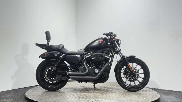 Harley-Davidson Sportster XL 883 N IRON 2011 9K CUSTOM CRUISER BIKE MOT WARRANTY