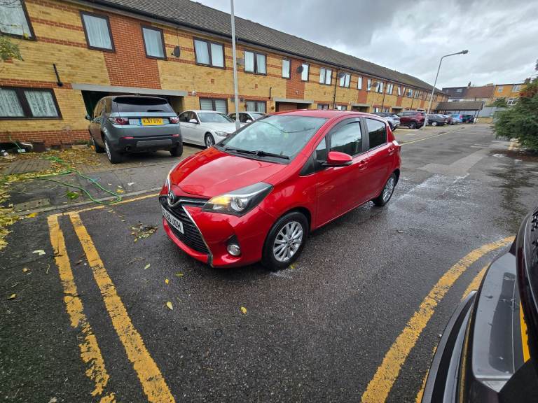 Toyota, YARIS, Hatchback, 2016, Manual, 1329 (cc), 5 doors