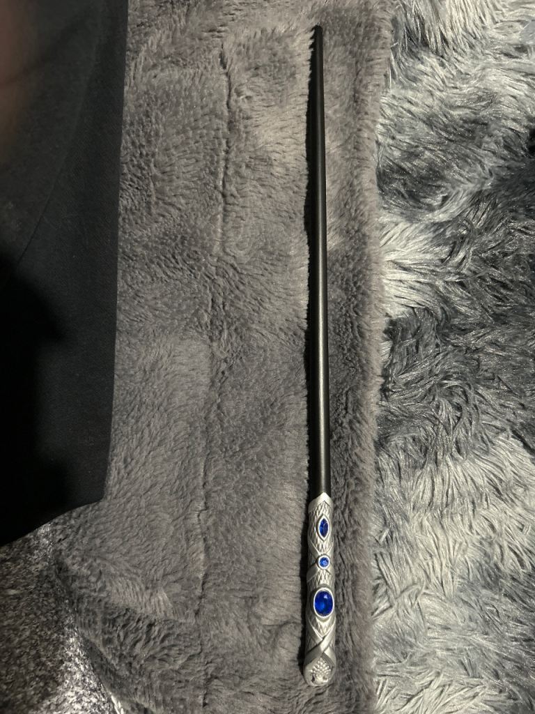 Decorative Wand with Blue Jewels – Good Condition