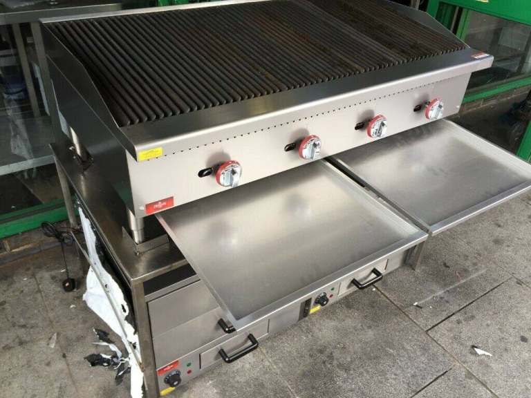 Commercial Gas Griddle Grill – Stainless Steel catering cafe kebab peri peri steak restaurant food