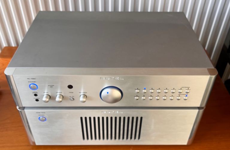 ROTEL RC-1580 Pre/RMB-1506 Power Amp combination