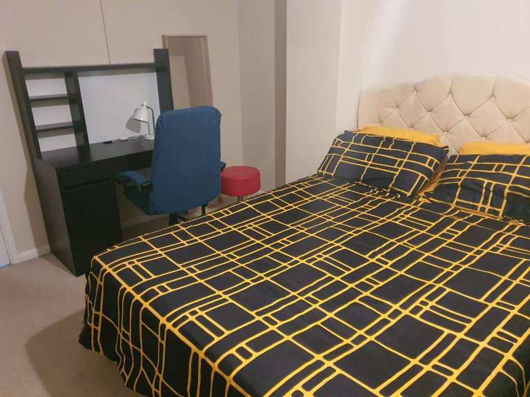 Furnished double room - shared – Whole House Often To Yourself