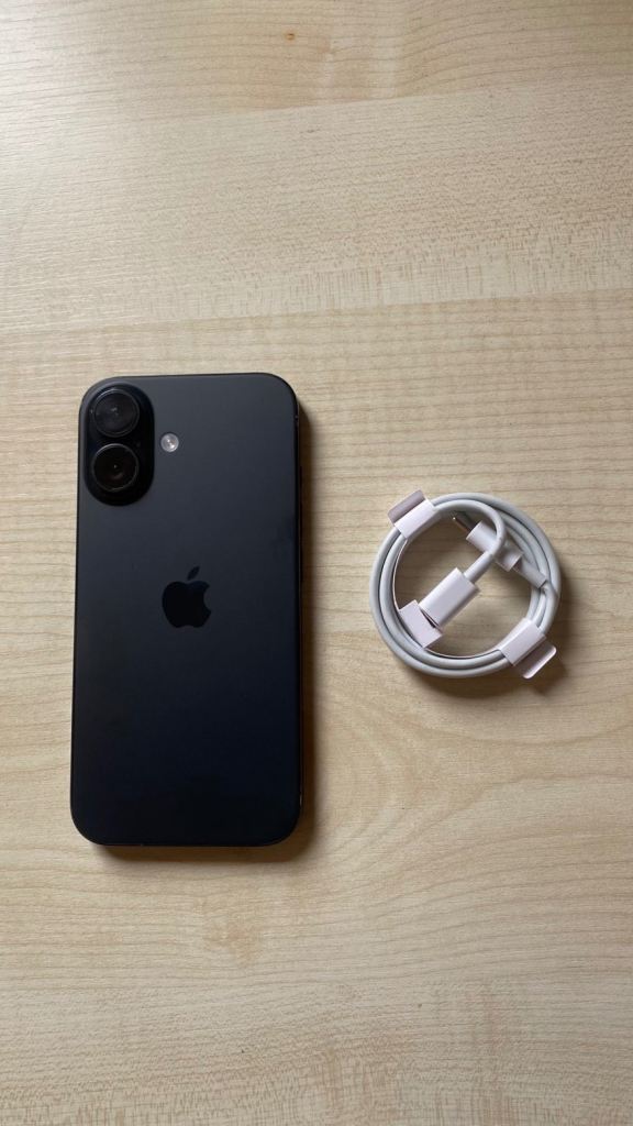 Apple iPhone 16 128GB Black – Good Condition with Cable