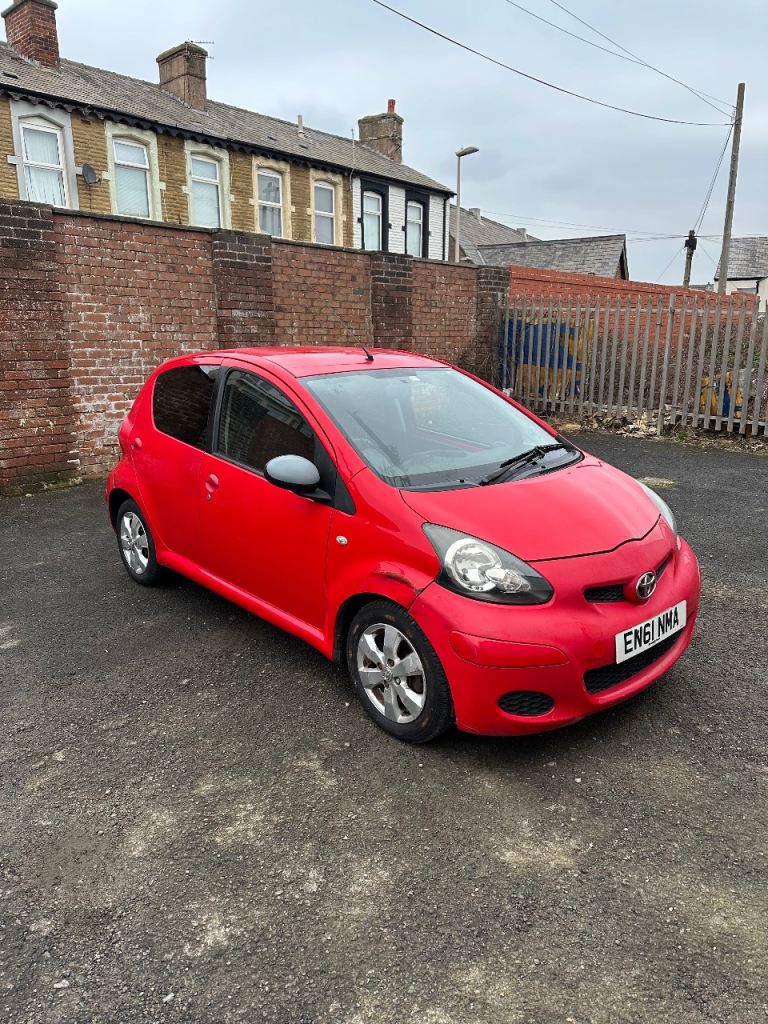 Toyota, AYGO, Hatchback, 2012, Manual, 998 (cc), 5 doors