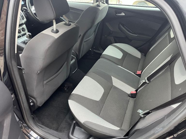 Ford, FOCUS, Hatchback, 2012, Manual, 998 (cc), 5 doors