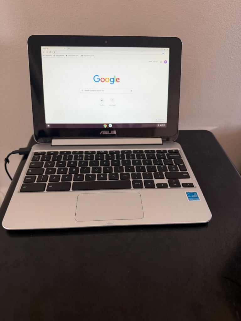 Asus 10.1 inch Chromebook 