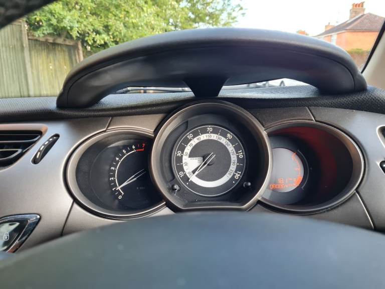 Citroen, C3, Hatchback, 2016, Manual, 1199 (cc), 5 doors