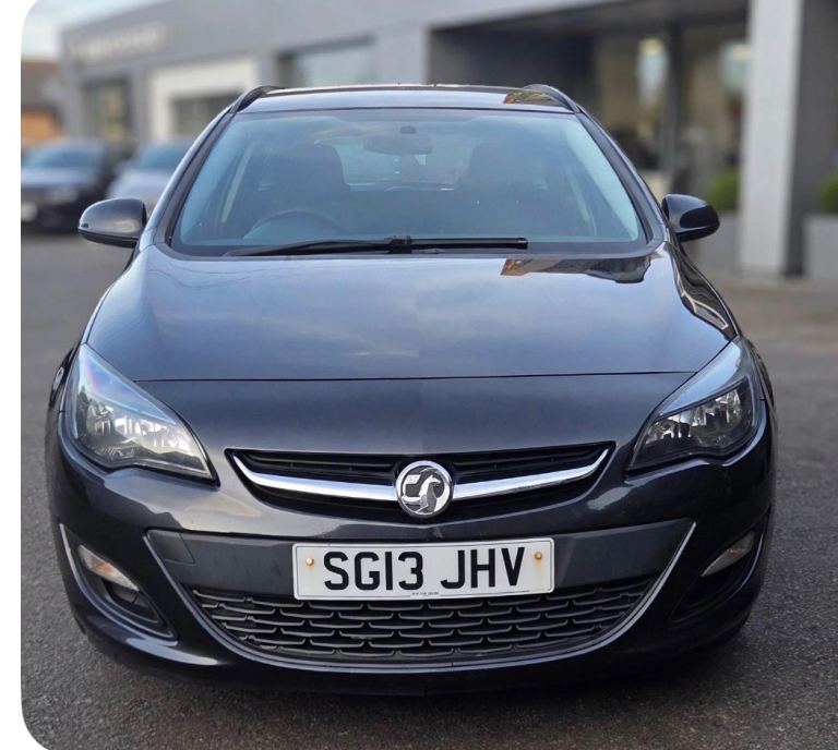 Vauxhall, ASTRA, Estate, 2013, Manual, 1686 (cc), 5 doors