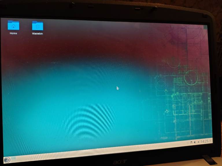Acer Aspire 5720 Laptop - Turns On, Missing Key