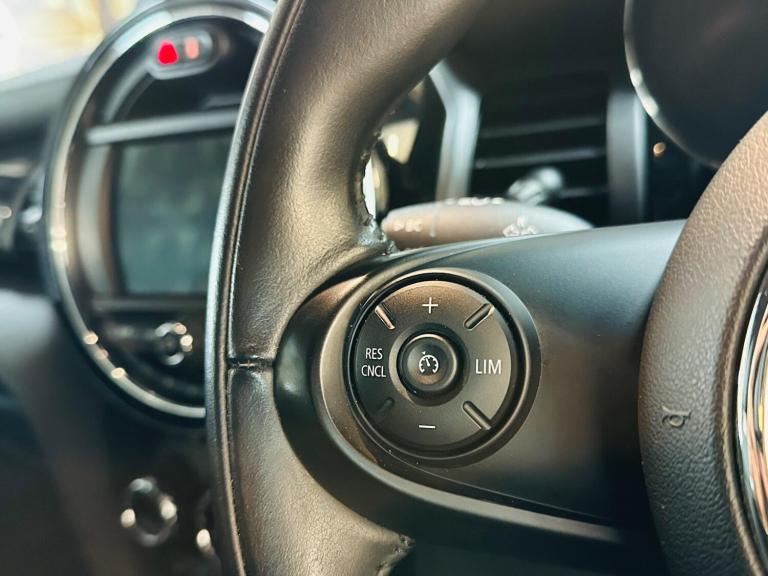 2020 MINI Electric Hatch Cooper SE 32.6kWh Level 2 Auto 3dr HATCHBACK Electric Automatic