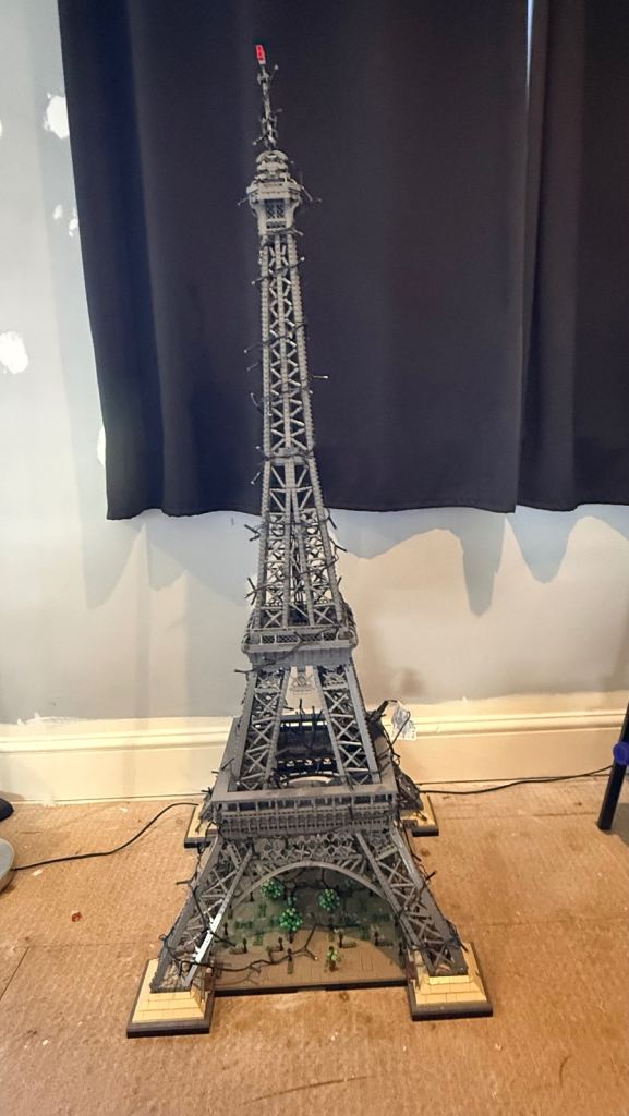 Lego Eiffel Tower (replica) 