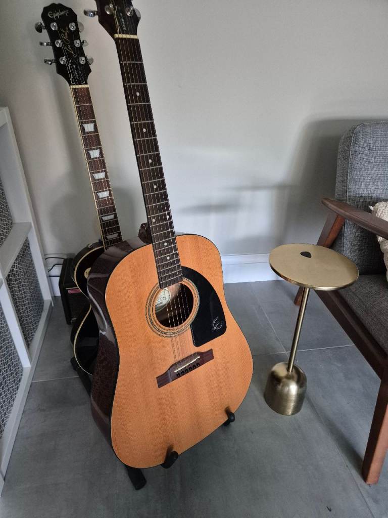 Acoustic guitar