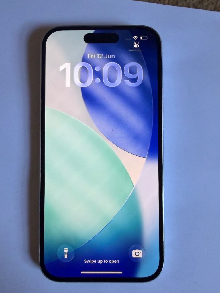 Apple iPhone 15 with Case and Box – white