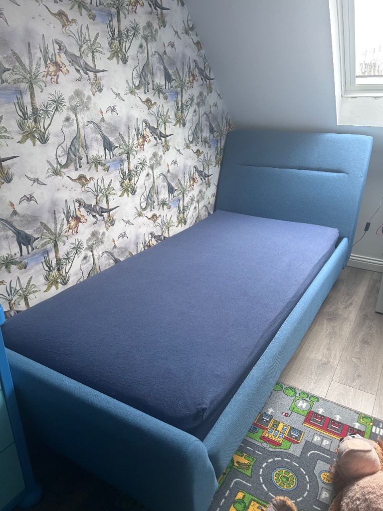 Single bed