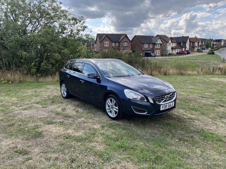 2012 VOLVO V60 SE LUX-NAV 2.0D4 6SPD ESTATE LEATHER MOT-27 FVSH 2-KEYS FREE UK DELIVERY
