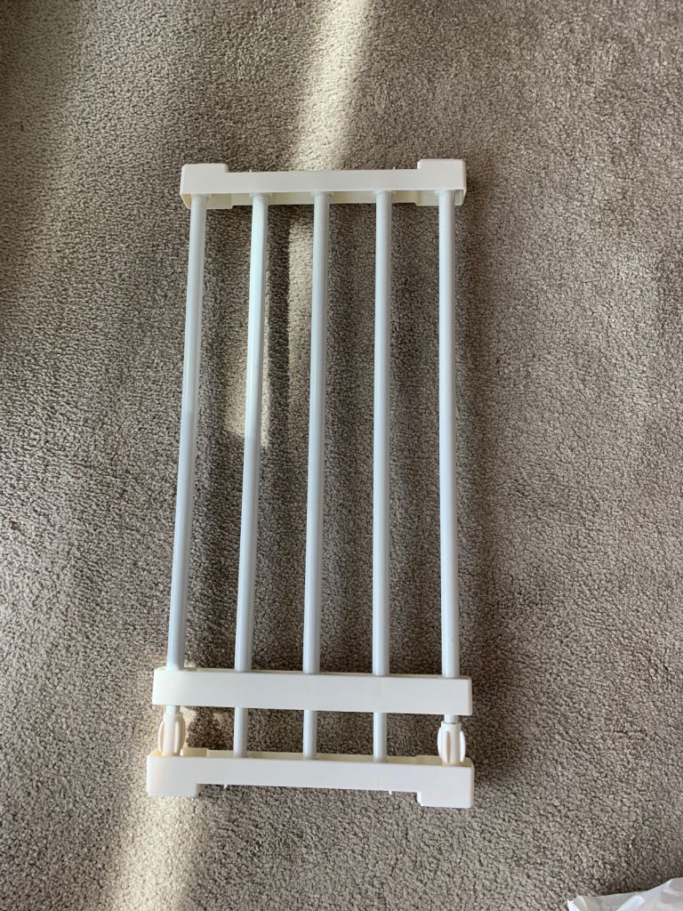2 extendable shelves 