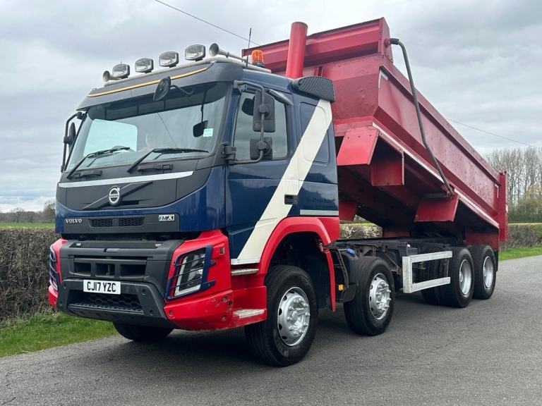 Volvo FMX 420 8 X 4 Steel Body Tipper - One Owner & Sleeper Cabin