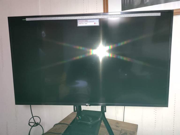 LG 43" FHD 4K Smart TV