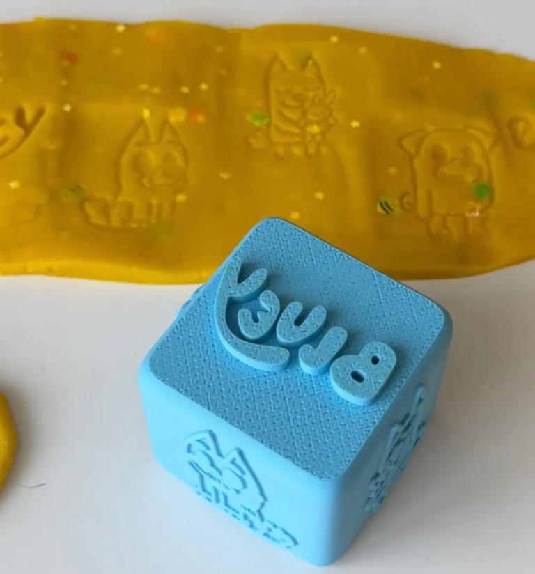 Bluey Play-Doh Stampers – As Good As New