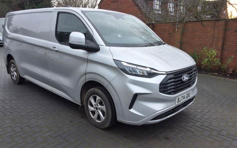 Ford Transit Custom 300 Limited 2024 (No Vat)