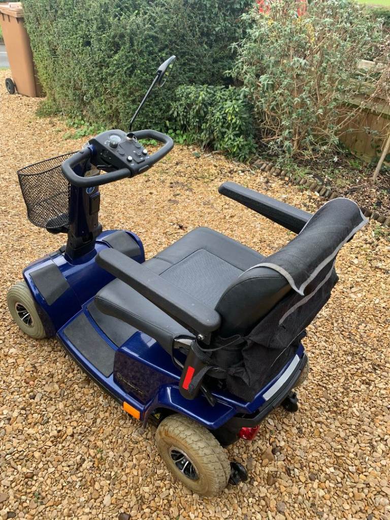 Free to a good home Celebrity X4 Mobilty scooter