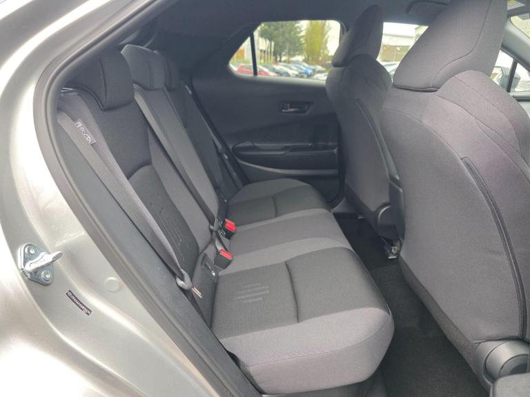 2025 Toyota C-HR 1.8 VVT-h Design SUV 5dr Petrol Hybrid CVT Euro 6 (s/s) (140 ps) HATCHBACK Petro...