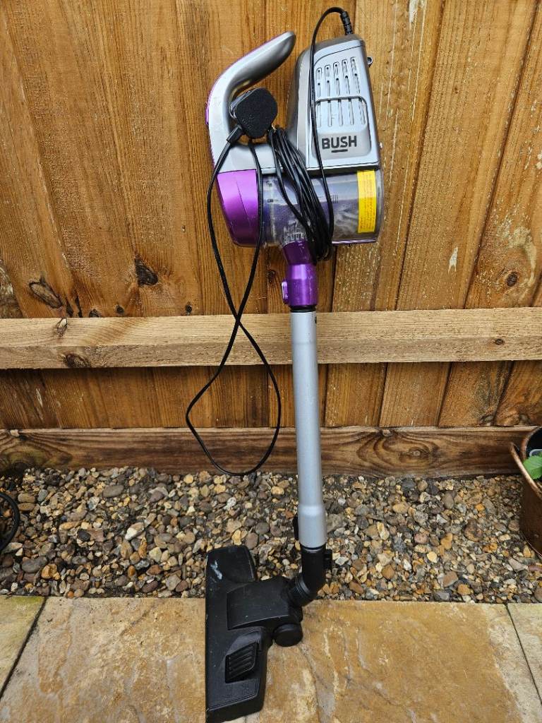 Vacuum cleaner BUSH 600W - used, works well