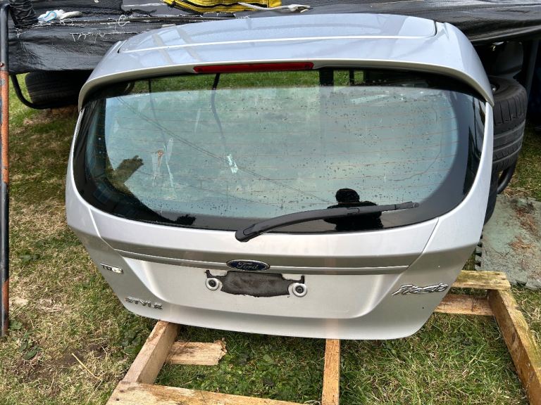 Ford Fiesta 2009/2014 tailgate silver