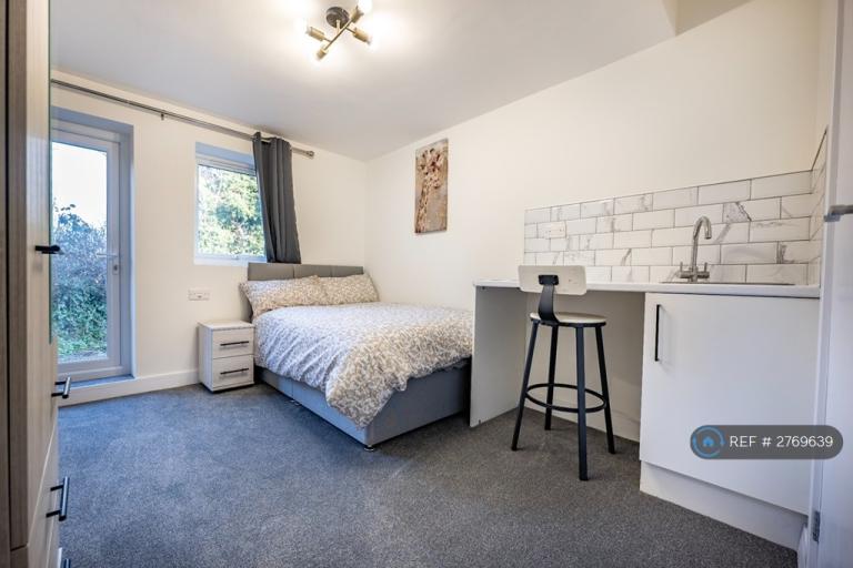 1 bedroom in North Farm Cottage, Tunbridge Wells, TN2 (#2769639)