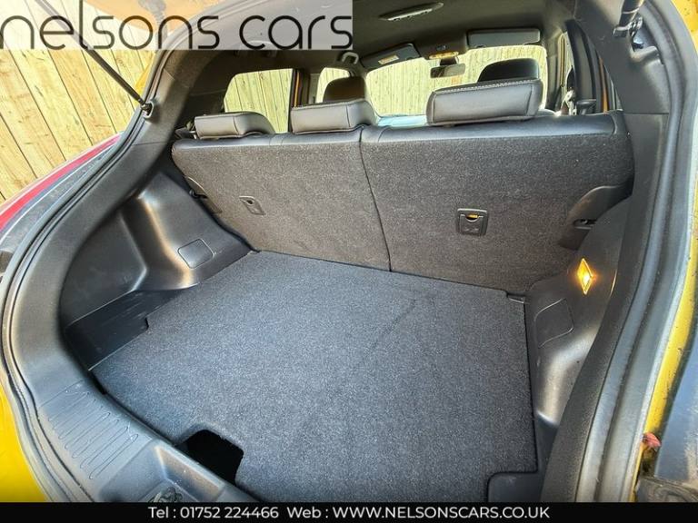 2015 Nissan Juke Tekna SUV Petrol Automatic