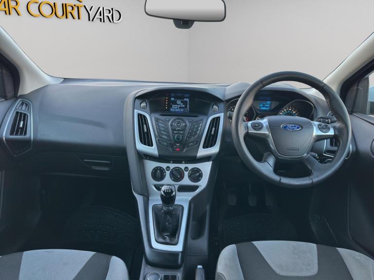 2013 Ford Focus 1.6 Zetec Euro 5 5dr HATCHBACK Petrol Manual