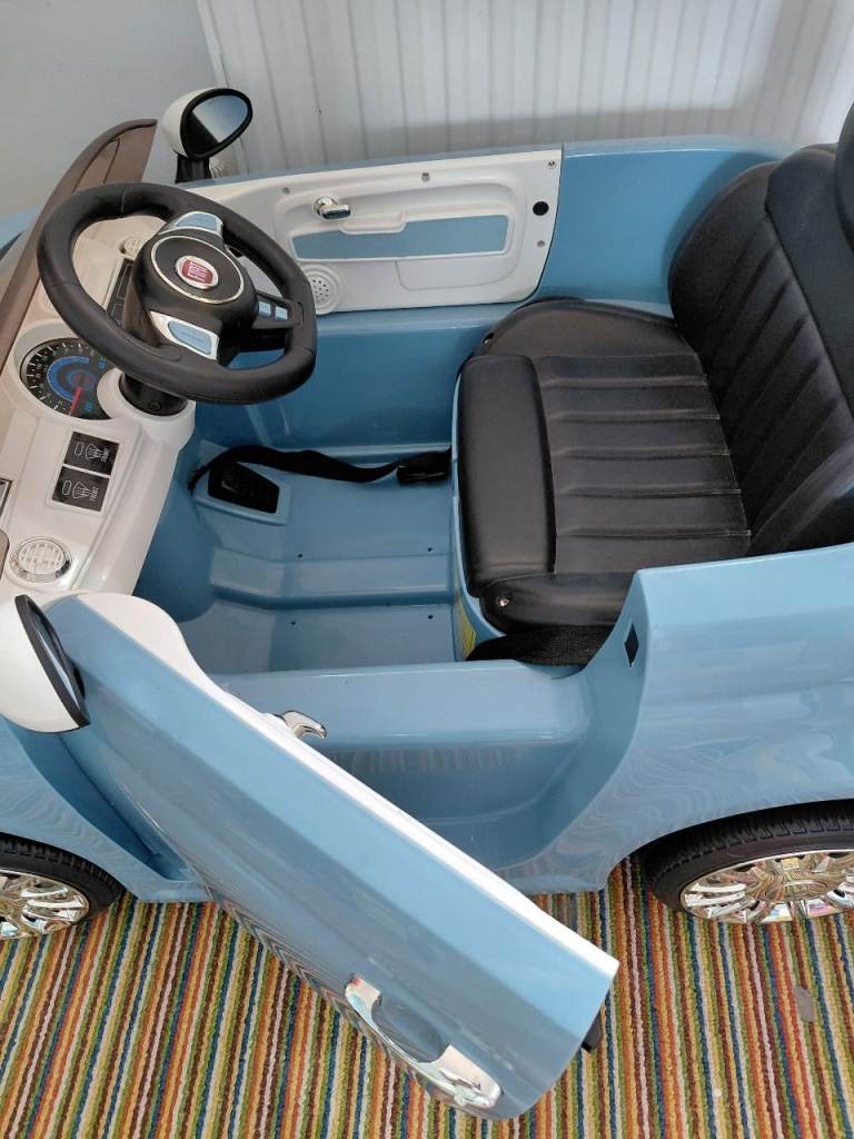 Childrens FIAT car 