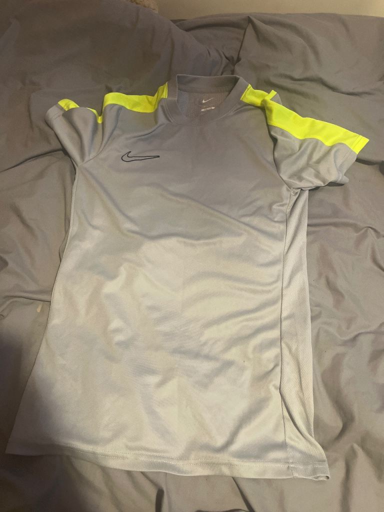 image for nike t shirt and shorts 