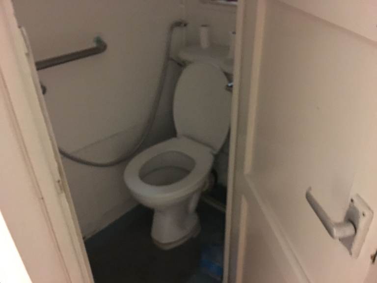 Nice Single Room Near Bromley-By-Bow Station, London E3