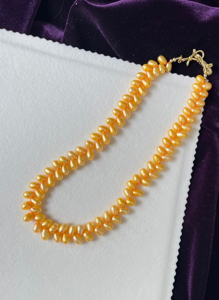 Beautiful Gold Tone Pearl Necklace – As Good As New