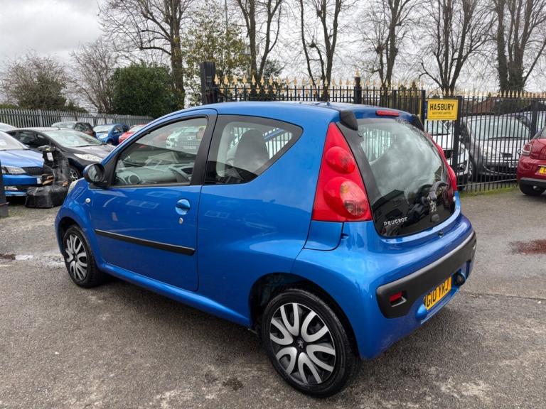 2010 Peugeot 107 1.0 12V Urban Hatchback 3dr Petrol 2 Tronic Euro 4 (68 ps) Hatchback Petrol Auto...