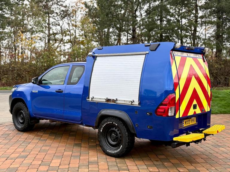 2018 Toyota Hilux Active Extra Cab Pick Up 2.4 D-4D 4x4***Front Winch***240v***Night Heater** PIC...