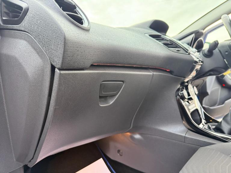 2016 Ford Fiesta 1.0 EcoBoost Zetec 5dr HATCHBACK PETROL Manual