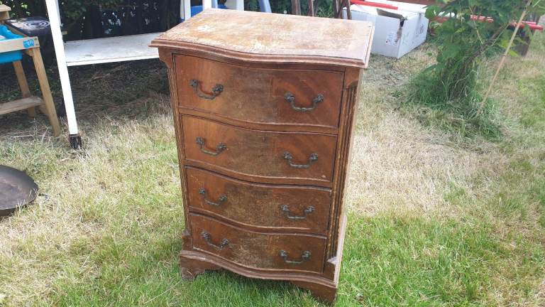 Vintage Wooden Chest of Drawers – Needs Some TLC