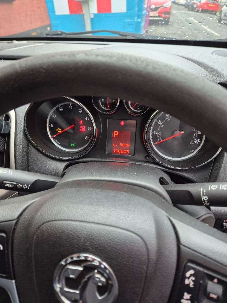 Vauxhall, ASTRA, Estate, 2012, Other, 1598 (cc), 5 doors