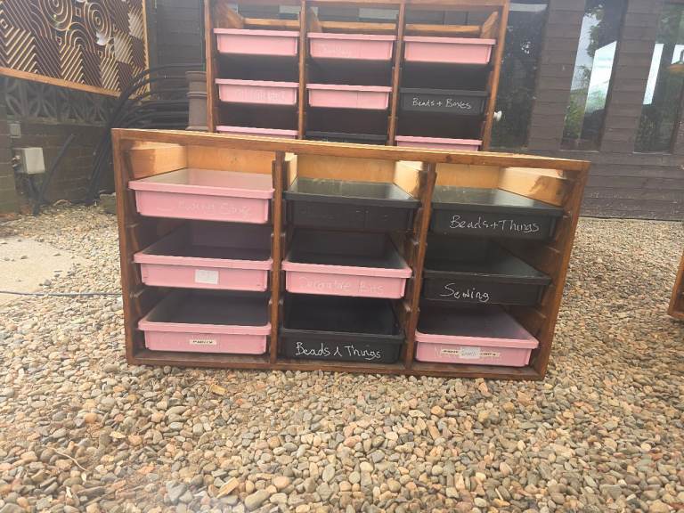 Wooden Storage Unit with Pink and Black Trays – Good Condition