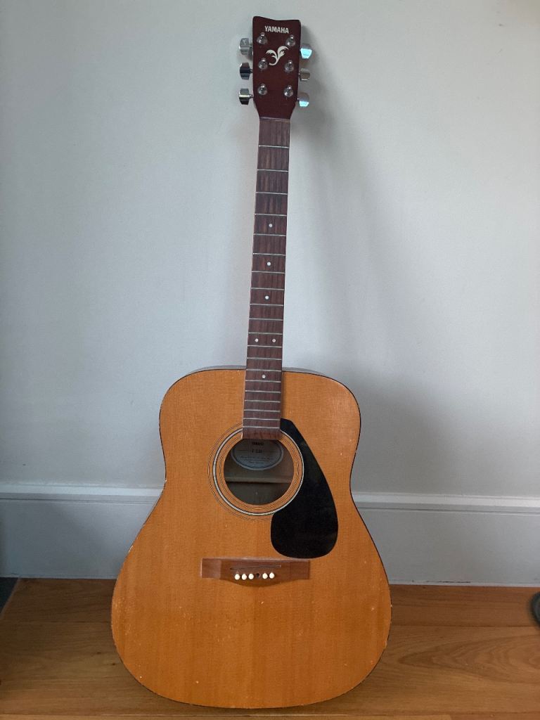 Yamaha guitar