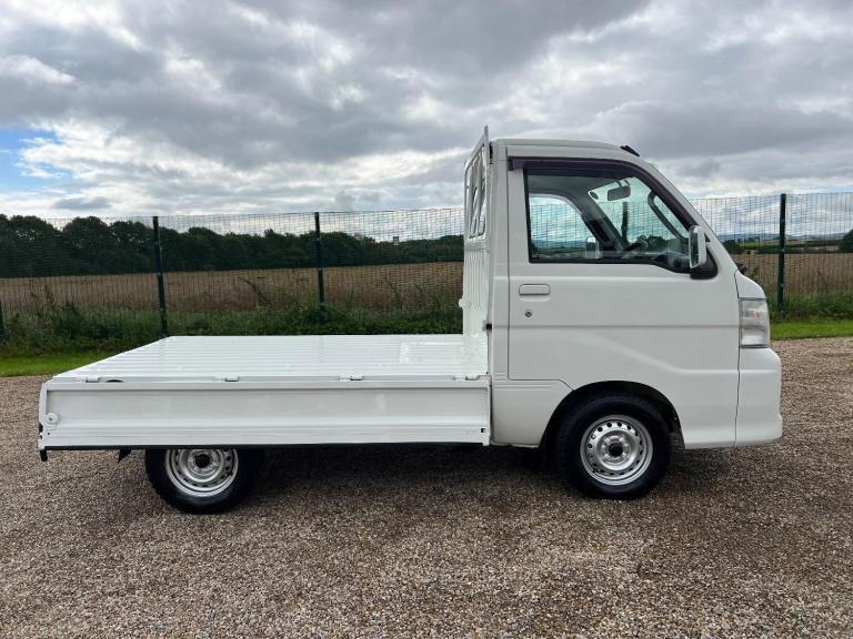 DAIHATSU HIJET PICK UP TRUCK 660cc 4X4 5 SPEED MANUAL ( LIKE SUZUKI CARRY )