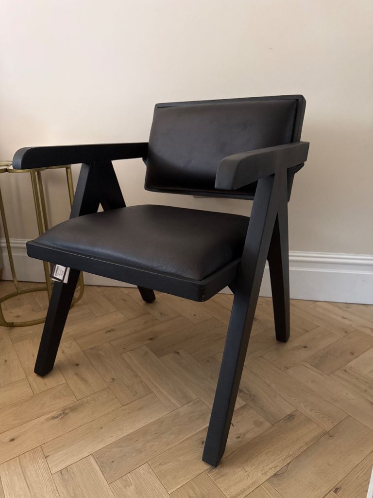 Modern Black Faux Leather Armchair – Statement Chair for living room, bedroom or hallway 