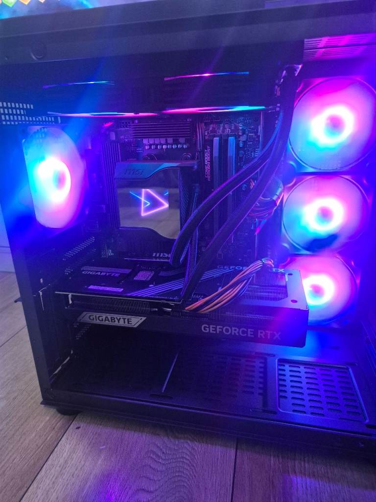 image for R7 7800X3D, RTX 5070ti, 32GB 6000Mhz, DDR5, 2TB SSD Win 11 Gaming PC